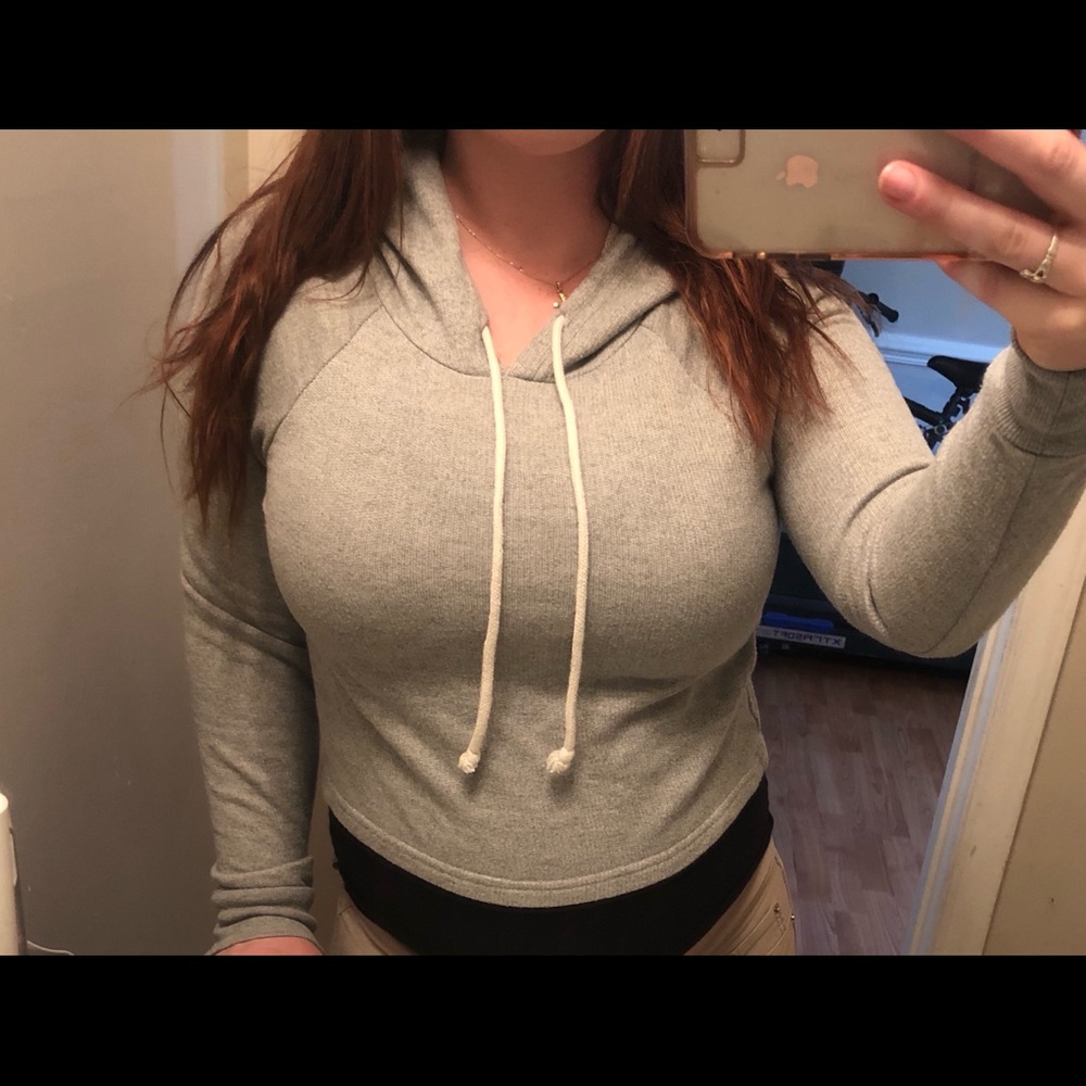 Forever 21 Cropped hoodie